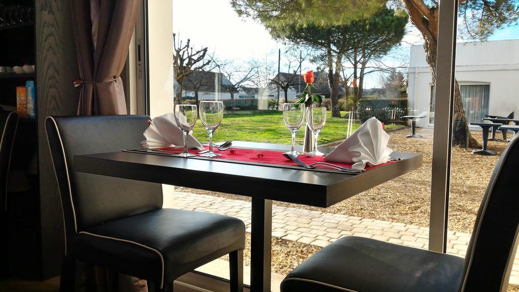 Logis Hotel Restaurant Des Chateaux Azay-le-Rideau Exteriér fotografie